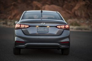 e09f8039-2020-hyundai-accent-27