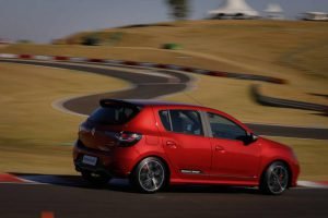 04d5c250-2020-renault-sandero-rs-facelift-15