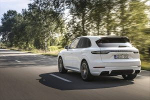 1dae28c8-porsche-cayenne-turbo-s-e-hybrid-4