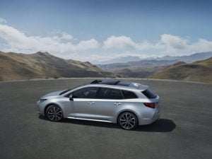 1e35ab14-toyota-corolla-touring-sports-01
