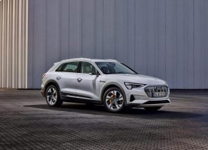 4f662d0d-audi-etron-50-quattro-11