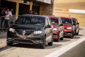 6edf5846-2020-renault-sandero-rs-facelift-33