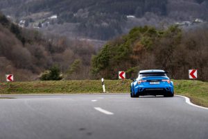 9c1ca0f0-lynkco-03-cyan-concept-nurburgring-record-8