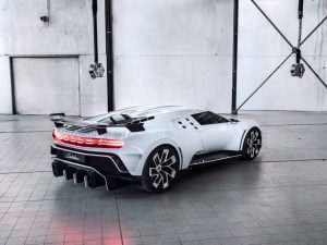 9d897d18-bugatti-centodieci-10