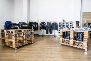 P90358818_highRes_motorcycle-hub-bucha