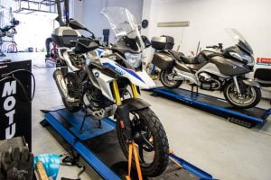 P90358847_highRes_motorcycle-hub-bucha