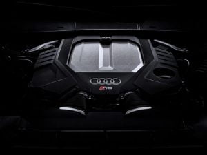 ad4bed98-2020-audi-rs-6-avant-16