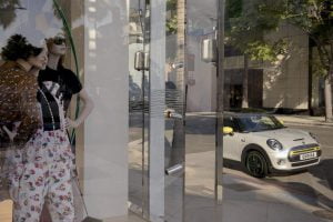 b291cec0-2020-mini-cooper-se-launched-11