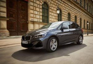 d5328aa5-2020-bmw-225xe-active-tourer-3