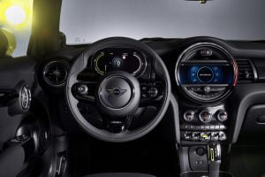 edbd5a68-2020-mini-cooper-se-launched-30