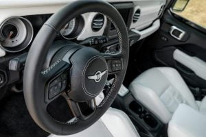 ee29487e-2020-rezvani-tank-33