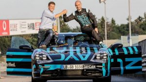 high_stefan_weckbach_vice_president_product_line_taycan_lars_kern_test_driver_l_r_taycan_prototype_nürburgring_nordschleife_2019_porsche_ag