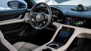 073a541d-2020-porsche-taycan-unveiled-15