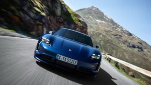 17c5da81-2020-porsche-taycan-unveiled-32