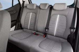 31b32973-hyundai-i10-interior-5