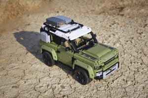 4ba7b0ef-2020-land-rover-defender-lego-technic-6