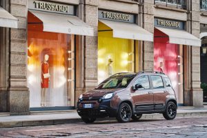 75533360-2020-fiat-panda-trussardi-4