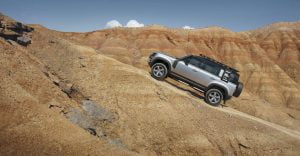 LR_DEF_110_20MY_Off-Road_100919_06