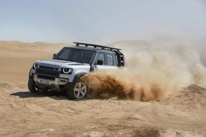 LR_DEF_110_20MY_Off-Road_100919_08