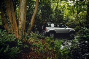 LR_DEF_110_20MY_Off-Road_100919_37