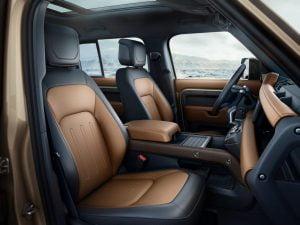 LR_DEF_20MY_110_Interior_100919_04