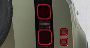 LR_DEF_20MY_Detail_100919_04