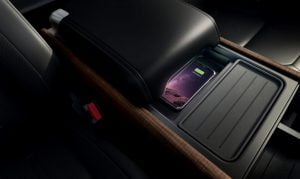 LR_DEF_20MY_Interior_100919_09