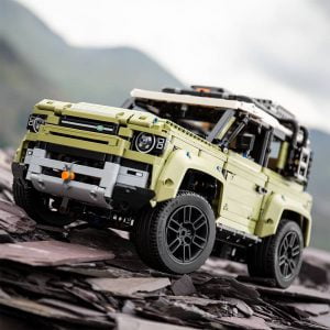 bd0fd3e1-2020-land-rover-defender-lego-technic-21