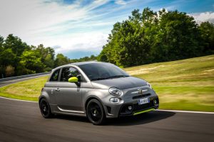 c8c2dd69-abarth-595-pista-pricing-3