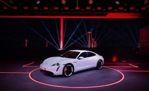 ed8b1492-2020-porsche-taycan-unveiled-27