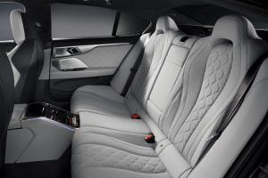 053a4379-2020-bmw-m8-gran-coupe-31