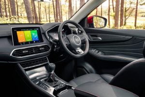 12b52707-2020-mg-hs-uk-spec-31