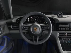 24c43f41-porsche-taycan-4s-04