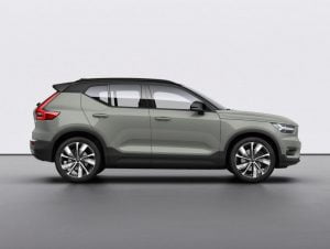 37f2b8cb-volvo-xc40-ev-recharge-04