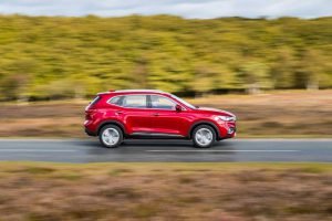 67061069-2020-mg-hs-uk-spec-67