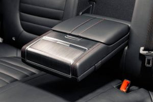 7fa90cc9-2020-mg-hs-uk-spec-59