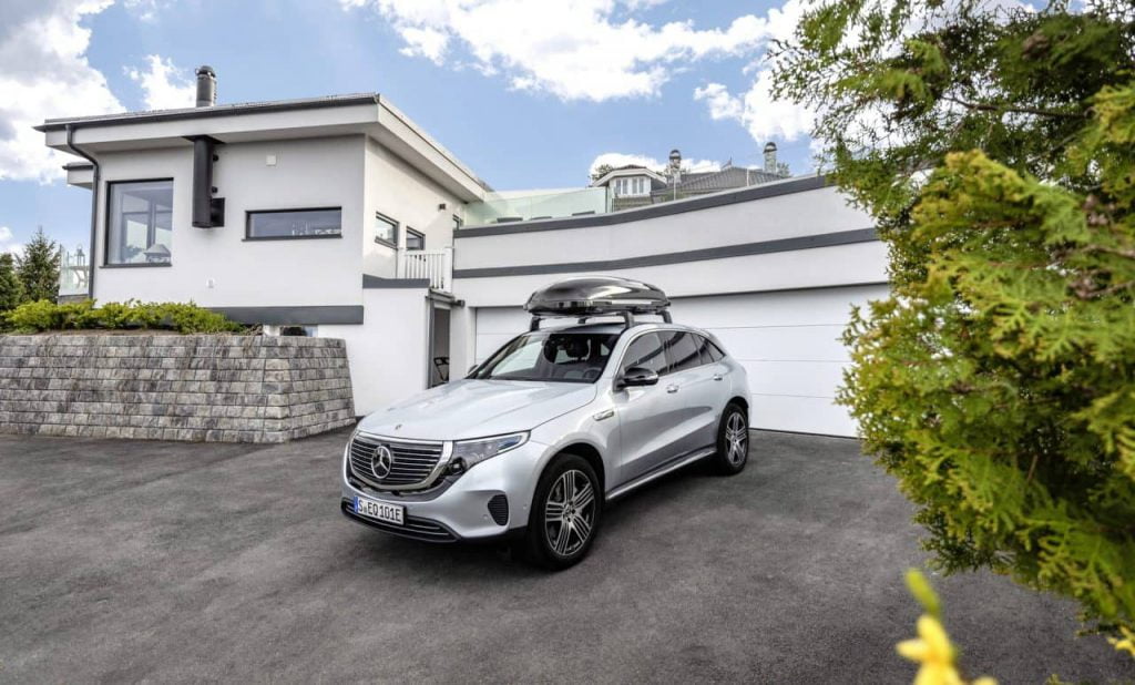 9a9d5b3a-mercedes-eqc-accessories-12