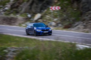 P90368690_highRes_driving-legends-joch