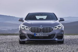 P90370573_highRes_the-all-new-bmw-2-se