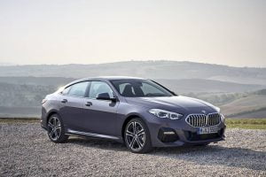 P90370578_highRes_the-all-new-bmw-2-se