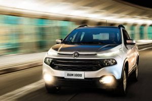 c6b57134-2020-ram-1000-laramie-latin-american-spec-1