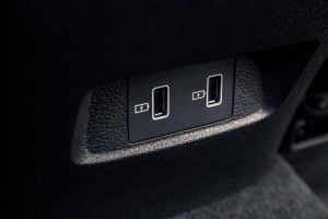 d33dcaa5-2020-mg-hs-uk-spec-60