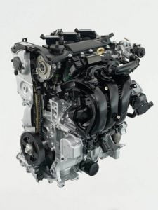 d47b692c-2020-toyota-yaris-hybrid-gasoline-engine-4