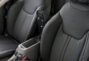 e4ffba88-2020-ram-1000-laramie-latin-american-spec-1