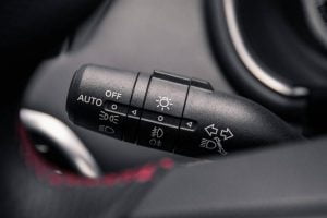 e68fe996-2020-mg-hs-uk-spec-47