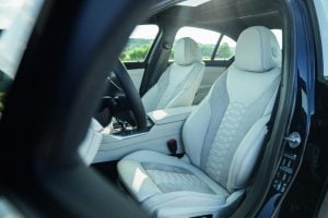 e6e44ba2-2020-alpina-b3-sedan-8