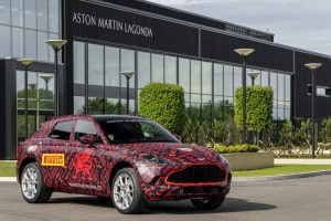 0ca74628-aston-martin-dbx-1