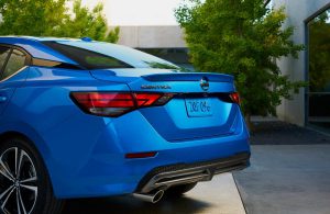 2020-Nissan-Sentra-27