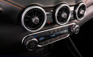 2020-Nissan-Sentra-8