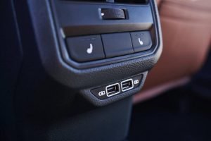 2020-VW-Passat-US-spec-19